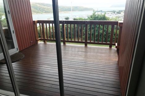 Photo of property in 58 Kiriwai Road, Paremata, Porirua, 5024