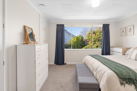 Photo of property in 43 Pioneer Crescent, Helensburgh, Dunedin, 9010