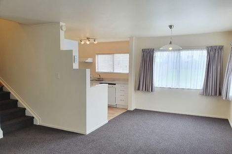 Photo of property in 24/24 Eastglen Road, Glen Eden, Auckland, 0602