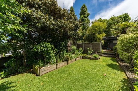 Photo of property in 99 Lake Crescent, Hamilton Lake, Hamilton, 3204