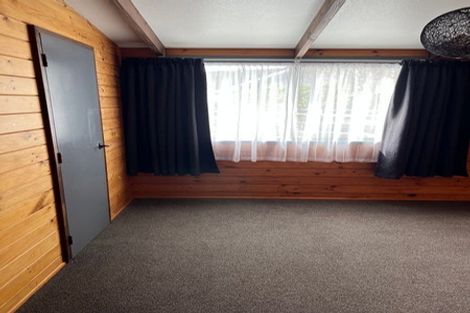 Photo of property in 28 Richardson Street, Woodville, 4920