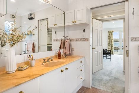 Photo of property in 13 Moana Road, Plimmerton, Porirua, 5026