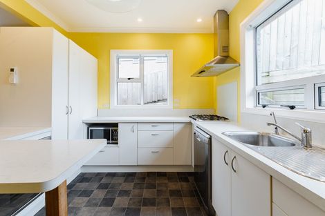 Photo of property in 2 Wakatipu Street, Ravensbourne, Dunedin, 9022