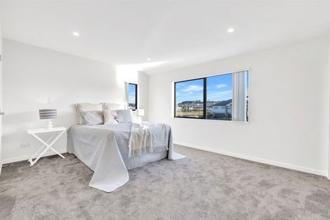 Photo of property in 6 Hinoki Way, Flat Bush, Auckland, 2019
