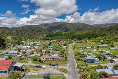 Photo of property in 31 Tramway Street, Ross, 7812