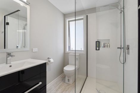 Photo of property in 5 Mahia Lane, Waikanae, 5036