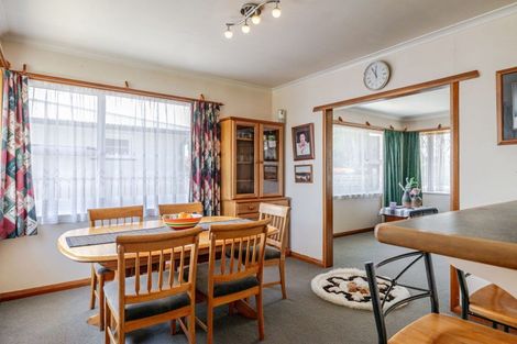 Photo of property in 73 College Street, Awapuni, Palmerston North, 4412