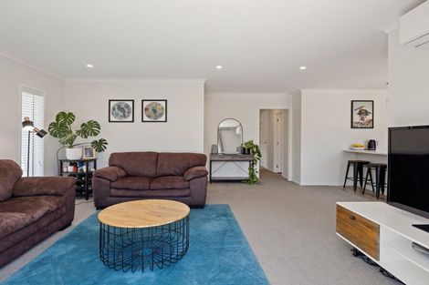 Photo of property in 1/11 Walsh Street, Forest Lake, Hamilton, 3200