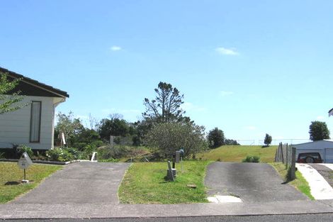 Photo of property in 1/43 Stott Avenue, Birkdale, Auckland, 0626