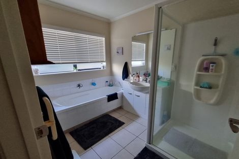 Photo of property in 19 Fergy Crescent, Wattle Downs, Auckland, 2103