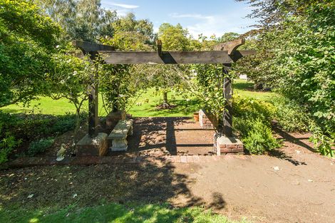 Photo of property in 26 Montgomery Terrace, Hokowhitu, Palmerston North, 4410