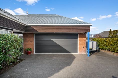 Photo of property in 18 Claverley Gardens, Avonhead, Christchurch, 8042