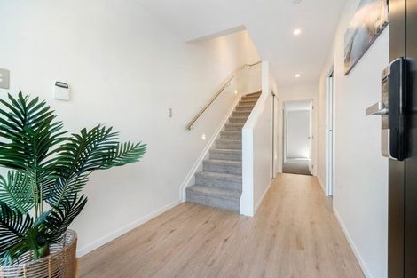 Photo of property in 6/18 Sylvan Crescent, Te Atatu South, Auckland, 0610