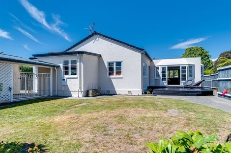 Photo of property in 18 Anderson Road, Taradale, Napier, 4112