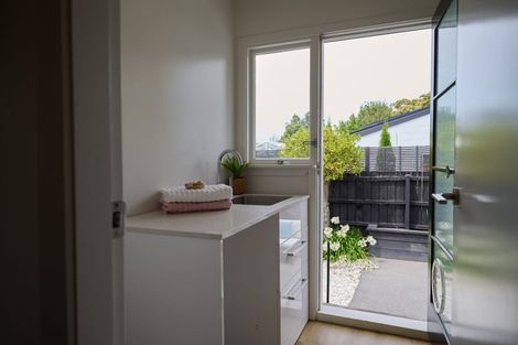 Photo of property in 2/484 Ilam Road, Bryndwr, Christchurch, 8052