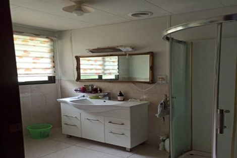 Photo of property in 1/43 Salamanca Road, Sunnynook, Auckland, 0620