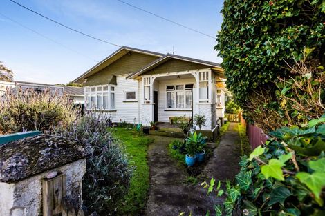 Photo of property in 72 Barrett Street, Westown, New Plymouth, 4310