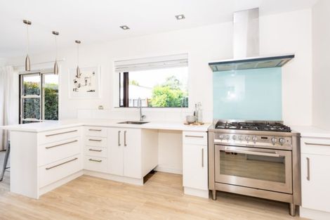 Photo of property in 12 Remuera Avenue, Cashmere, Christchurch, 8022