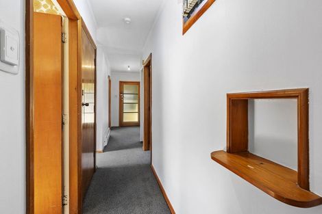 Photo of property in 16 Morgan Place, Tawa, Wellington, 5028