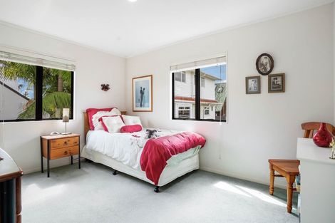 Photo of property in 2/11 Paparoa Road, Cockle Bay, Auckland, 2014