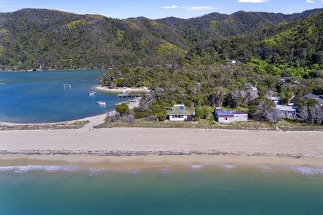 Photo of property in 4 Lagoon Street, Torrent Bay, Takaka, 7183