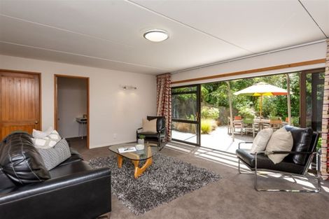 Photo of property in 10 Nehru Place, Cashmere, Christchurch, 8022