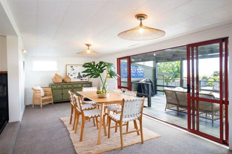 Photo of property in 24 Wellwood Terrace, Te Awanga, 4102