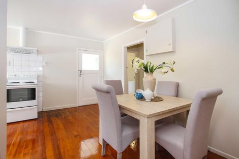 Photo of property in 187a Edmonton Road, Te Atatu South, Auckland, 0610