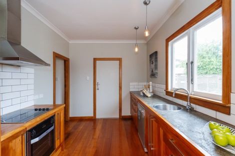 Photo of property in 30 Havill Street, Takaro, Palmerston North, 4410