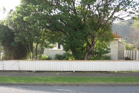 Photo of property in 67 Strand Crescent, Naenae, Lower Hutt, 5011