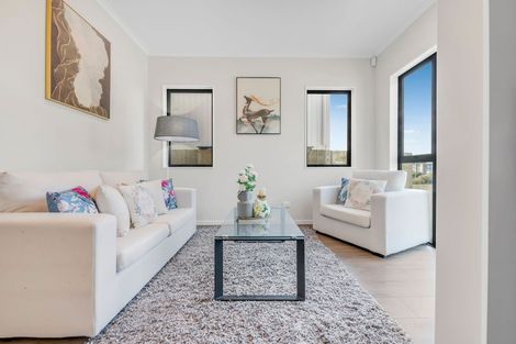 Photo of property in 11 Sagitta Drive, Flat Bush, Auckland, 2019