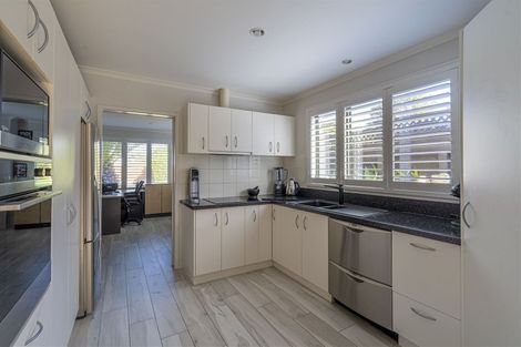 Photo of property in 6 Coral Court, Gulf Harbour, Whangaparaoa, 0930