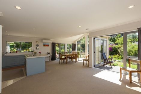 Photo of property in 21 Cascade Way, Paraparaumu, 5032