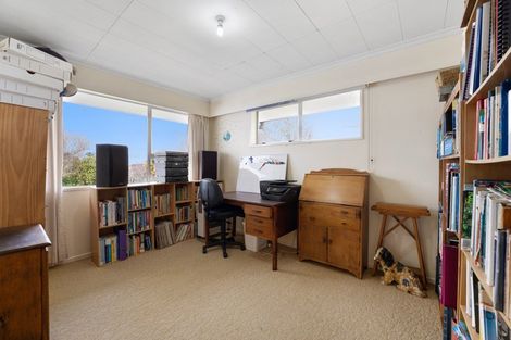 Photo of property in 15 Oberon Street, Stratford, 4332