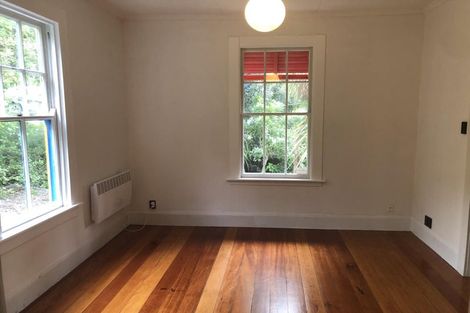 Photo of property in 13 Cave Road, Houghton Bay, Wellington, 6023