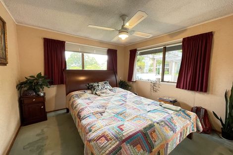 Photo of property in 32 Regency Place, Sunnynook, Auckland, 0632