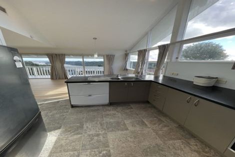 Photo of property in 14 Pemberton Avenue, Bayview, Auckland, 0629