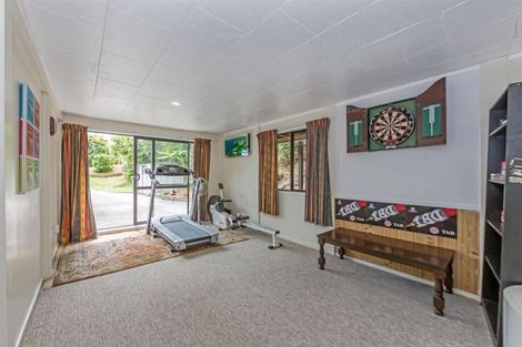 Photo of property in 25 Waiora Road, Stanmore Bay, Whangaparaoa, 0932