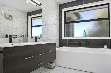 Photo of property in 46 Seachange Drive, Leamington, Cambridge, 3432