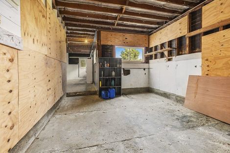 Photo of property in 4 Mana View Road, Paremata, Porirua, 5026