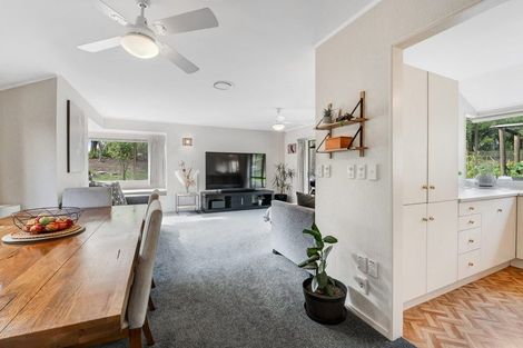 Photo of property in 1688 South Head Road, South Head, Helensville, 0874