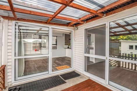 Photo of property in 92 Swiss Avenue, Gonville, Whanganui, 4501