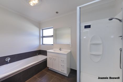 Photo of property in 33b Clyde Crescent, Roslyn, Palmerston North, 4414