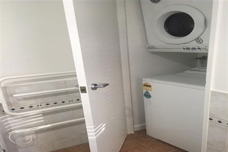 Photo of property in 566i Adelaide Road, Berhampore, Wellington, 6023