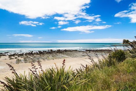 Photo of property in 2 Wood Street, Kaka Point, Balclutha, 9271