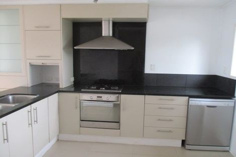 Photo of property in 2/14a Kurnell Drive, Botany Downs, Auckland, 2010