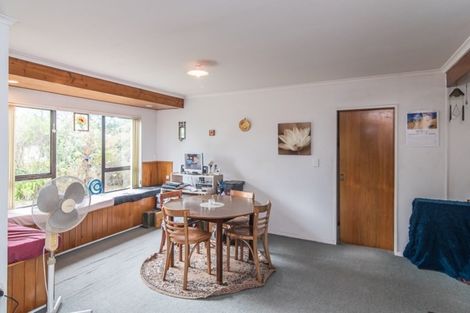 Photo of property in 140 Arawhata Road, Paraparaumu, 5032