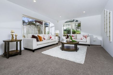 Photo of property in 2 Garden Lane, Torbay, Auckland, 0632