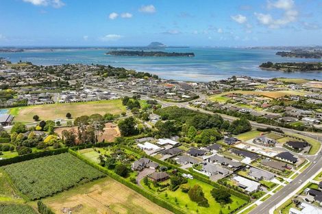 Photo of property in 20 Kayelene Place, Omokoroa, 3114