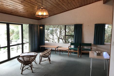 Photo of property in 18a Gledstane Road, Stanmore Bay, Whangaparaoa, 0932